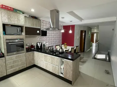Sobrado com 3 Quartos à venda, 250m² no Vila Assunção, Santo André