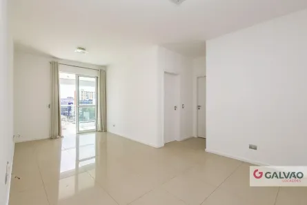 Apartamento com 2 Quartos para alugar, 99m² no Centro, Curitiba
