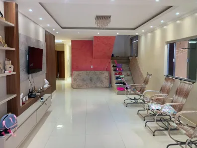 Casa com 6 Quartos à venda, 360m² no Setor Tradicional, Brasília