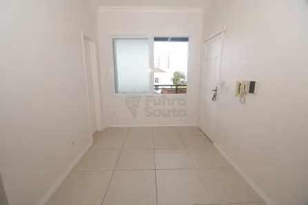 Apartamento com 2 Quartos para alugar, 50m² no Centro, Pelotas
