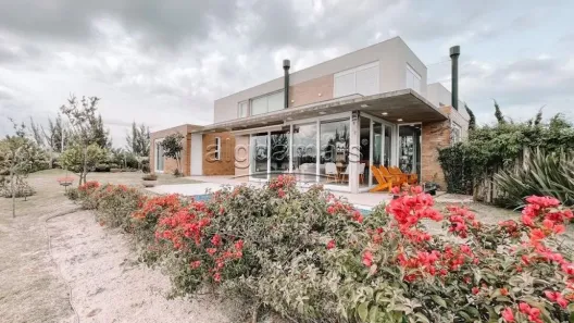 Casa de Condomínio com 3 Quartos à venda, 300m² no , Xangri-Lá
