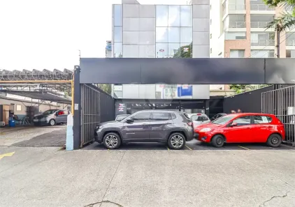 Ponto Comercial para alugar, 220m² no Santo Amaro, São Paulo