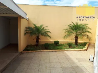 Casa com 2 Quartos para alugar, 124m² no Vila Santa Maria, Americana