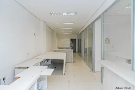 Ponto Comercial para alugar, 153m² no Santa Cecília, Porto Alegre