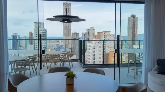 Apartamento com 3 Quartos à venda, 223m² no Meia Praia, Itapema