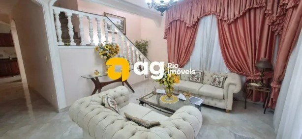 Casa com 3 Quartos à venda, 283m² no Marechal Hermes, Rio de Janeiro