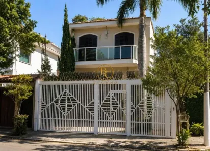 Casa com 3 Quartos para alugar, 280m² no Vila Albertina, São Paulo