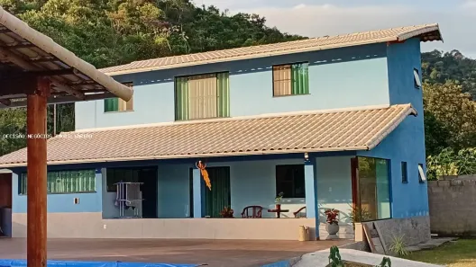 com 2 Quartos à venda, 1600m² no Valadares, Juiz de Fora