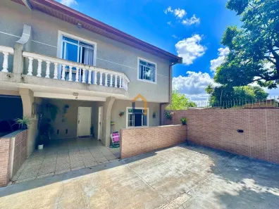 Sobrado com 3 Quartos à venda, 97m² no Xaxim, Curitiba