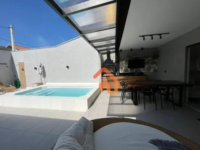 Casa de Condomínio com 4 Quartos à venda, 200m² no Piratininga, Niterói
