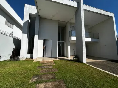 Casa com 4 Quartos para alugar, 368m² no Plano Diretor Sul, Palmas