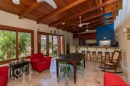 Casa com 4 Quartos à venda, 242m² no Santana, Porto Alegre