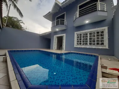 Sobrado com 5 Quartos para alugar, 374m² no Centro, Peruíbe