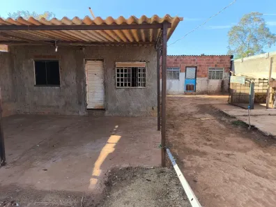 Casa com 4 Quartos à venda, 400m² no Taguatinga Norte, Brasília