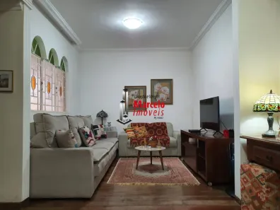 Casa com 4 Quartos à venda, 240m² no Caiçara-Adelaide, Belo Horizonte