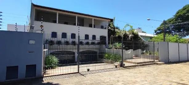 Sobrado com 6 Quartos para alugar, 640m² no Zona 02, Maringá