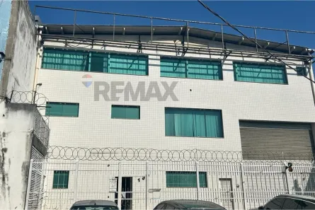 Galpão/Depósito/Armazém com 6 Quartos à venda, 895m² no Brás de Pina, Rio de Janeiro