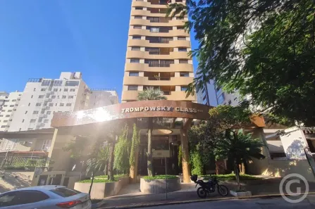 Apartamento com 2 Quartos para alugar, 61m² no Centro, Florianópolis