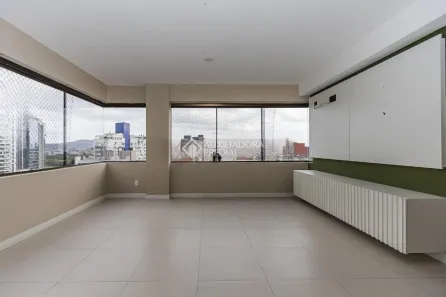 Apartamento com 3 Quartos para alugar, 92m² no Petrópolis, Porto Alegre