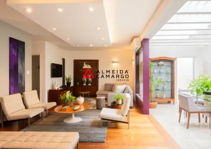Casa com 3 Quartos à venda, 236m² no Morumbi, São Paulo