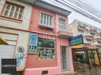 Casa com 2 Quartos à venda, 201m² no Santana, Porto Alegre