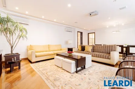 Apartamento com 4 Quartos à venda, 200m² no Santa Cecília, São Paulo