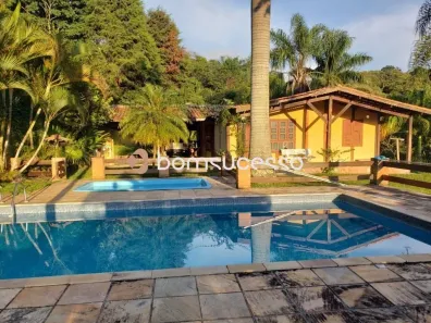 Fazenda/Sítio com 3 Quartos para alugar, 205m² no Alpes D Ouro, Bom Jesus dos Perdões