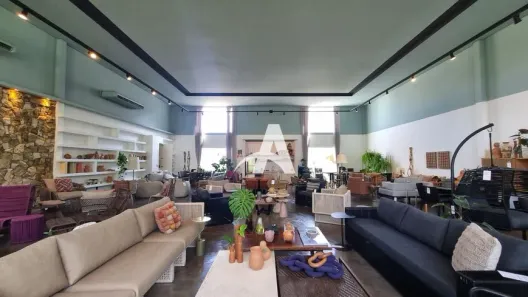 Ponto Comercial para alugar, 250m² no Santa Mônica, Uberlândia