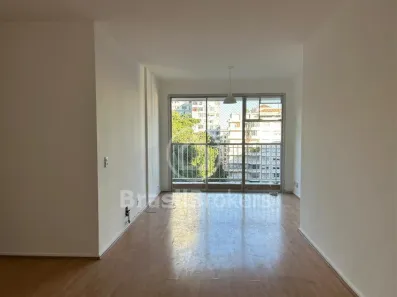 Apartamento com 2 Quartos à venda, 80m² no Leme, Rio de Janeiro