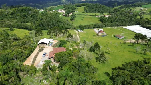 Fazenda/Sítio com 3 Quartos à venda, 63000m² no Centro, Rancho Queimado
