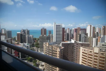 Apartamento com 3 Quartos para alugar, 82m² no Meireles, Fortaleza
