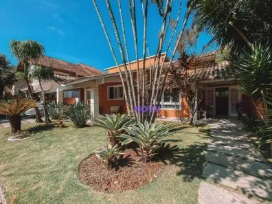 Casa de Condomínio com 4 Quartos à venda, 350m² no Piratininga, Niterói