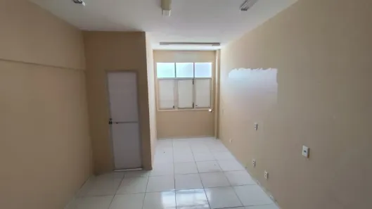 Ponto Comercial para alugar, 29m² no Centro, Fortaleza