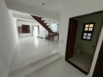 com 3 Quartos para alugar, 200m² no Loteamento Residencial Vista Linda, São José dos Campos