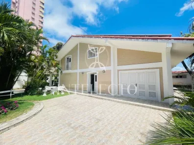 Casa com 4 Quartos à venda, 330m² no Tirol, Natal