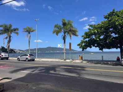 Apartamento com 2 Quartos à venda, 81m² no Coqueiros, Florianópolis