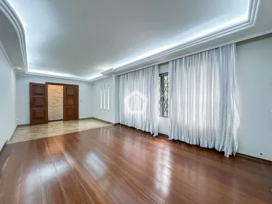 Casa com 3 Quartos à venda, 294m² no Bosque da Saúde, São Paulo