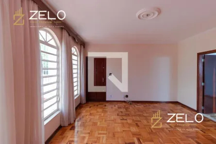 Casa com 2 Quartos à venda, 137m² no Parque São Quirino, Campinas