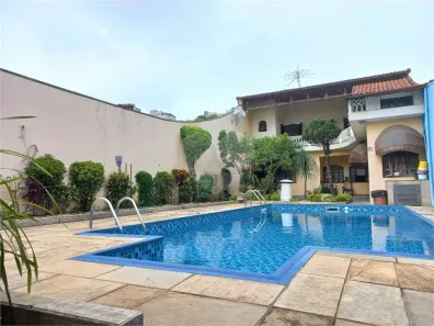 Sobrado com 3 Quartos à venda, 158m² no Vila Galvão, Guarulhos