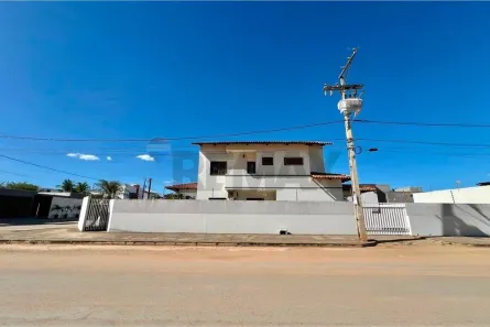 Sobrado com 3 Quartos para alugar, 273m² no Morada Nobre, Barreiras