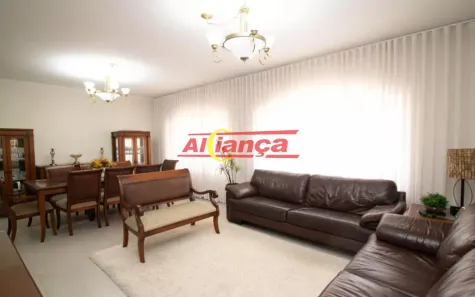 Sobrado com 4 Quartos à venda, 306m² no Vila Milton, Guarulhos