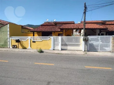 Casa com 3 Quartos à venda, 243m² no Itaipu, Niterói