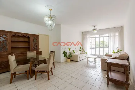 Apartamento com 3 Quartos para alugar, 134m² no Centro, Curitiba