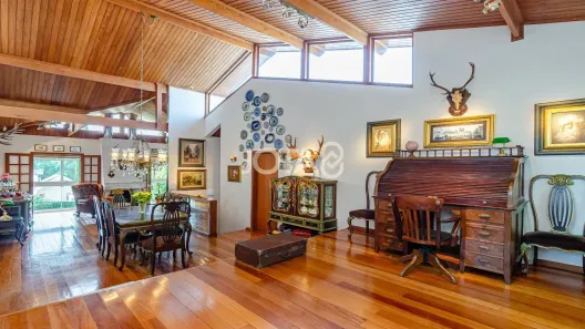 Casa com 2 Quartos à venda, 250m² no Mossunguê, Curitiba