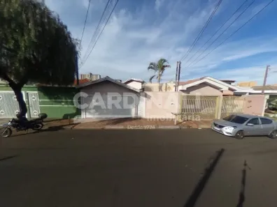 Casa com 3 Quartos à venda, 230m² no Parque Fehr, São Carlos
