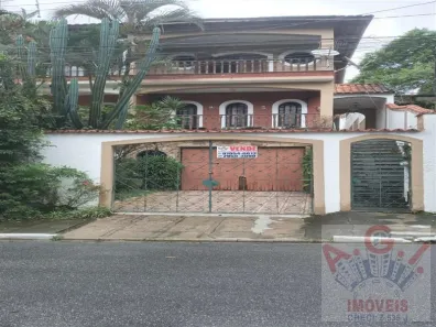 Sobrado com 4 Quartos à venda, 235m² no Vila Pedra Branca, São Paulo