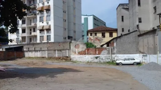 Lote/Terreno à venda, 2000m² no Centro, São Gonçalo