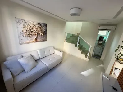 Casa com 2 Quartos para alugar, 79m² no Recreio Ipitanga, Lauro de Freitas