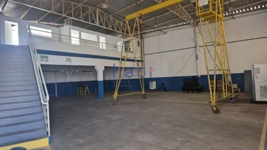 Galpão/Depósito/Armazém para alugar, 360m² no Iporanga, Sorocaba