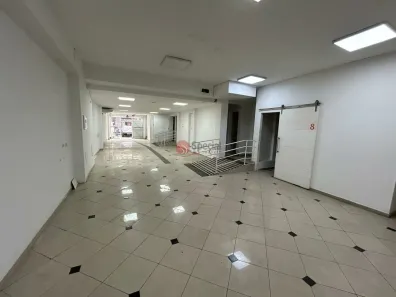 Prédio Comercial para alugar, 650m² no Vila Azevedo, São Paulo